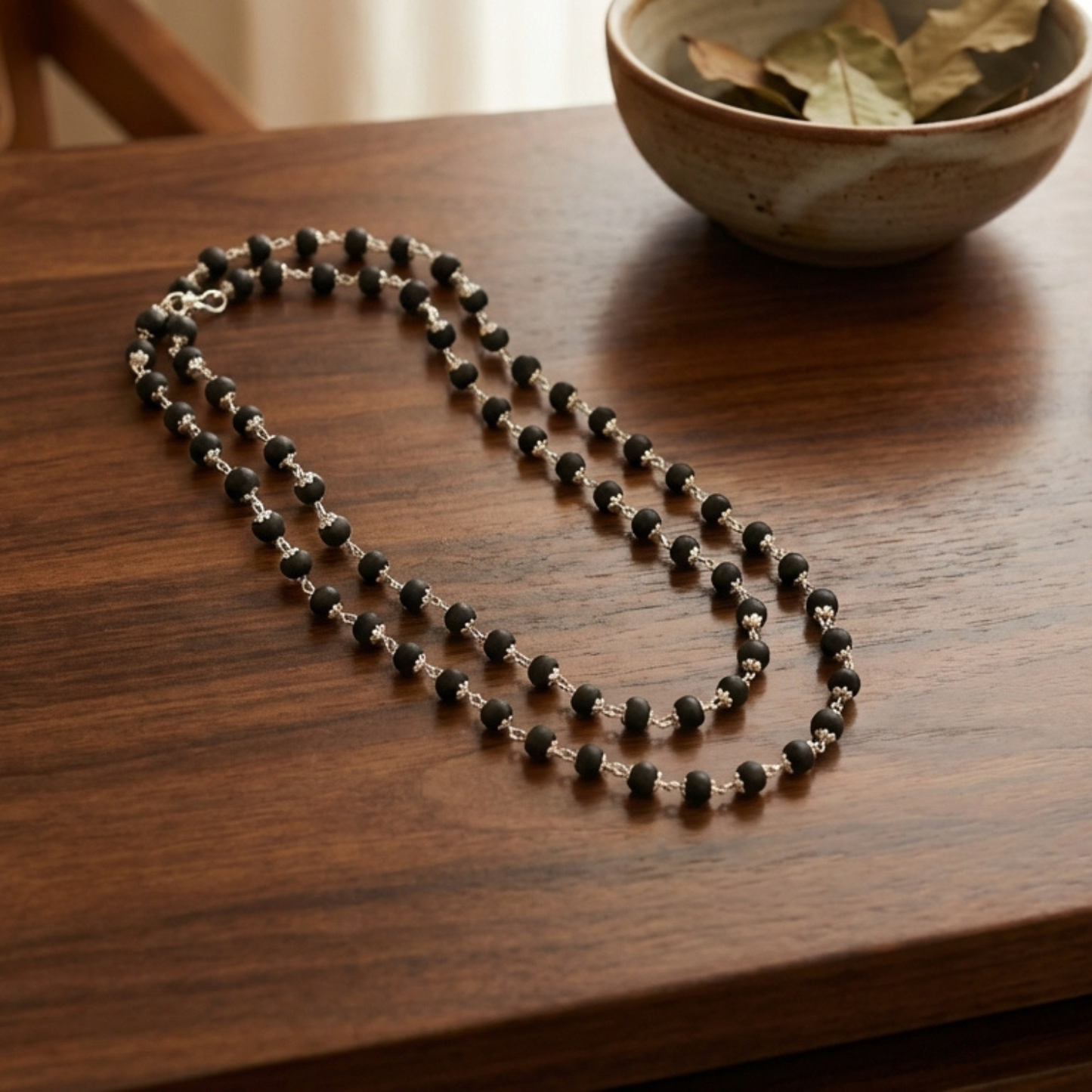 ಬೆಳ್ಳಿಯ ಕರುಂಗಲಿ ಮಾಲಾ - ನೈಸರ್ಗಿಕ ಎಬೋನಿ ವುಡ್ (Govt of India. Certified)